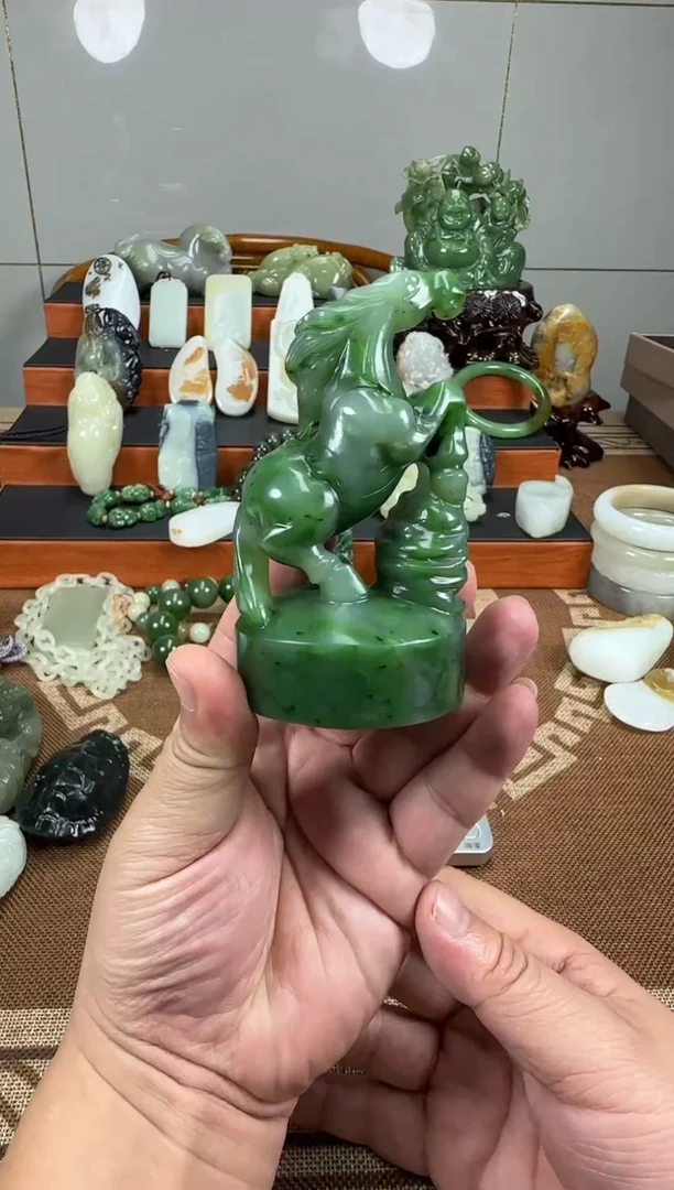 未镶嵌和田玉摆件和田玉马到成功摆件314克