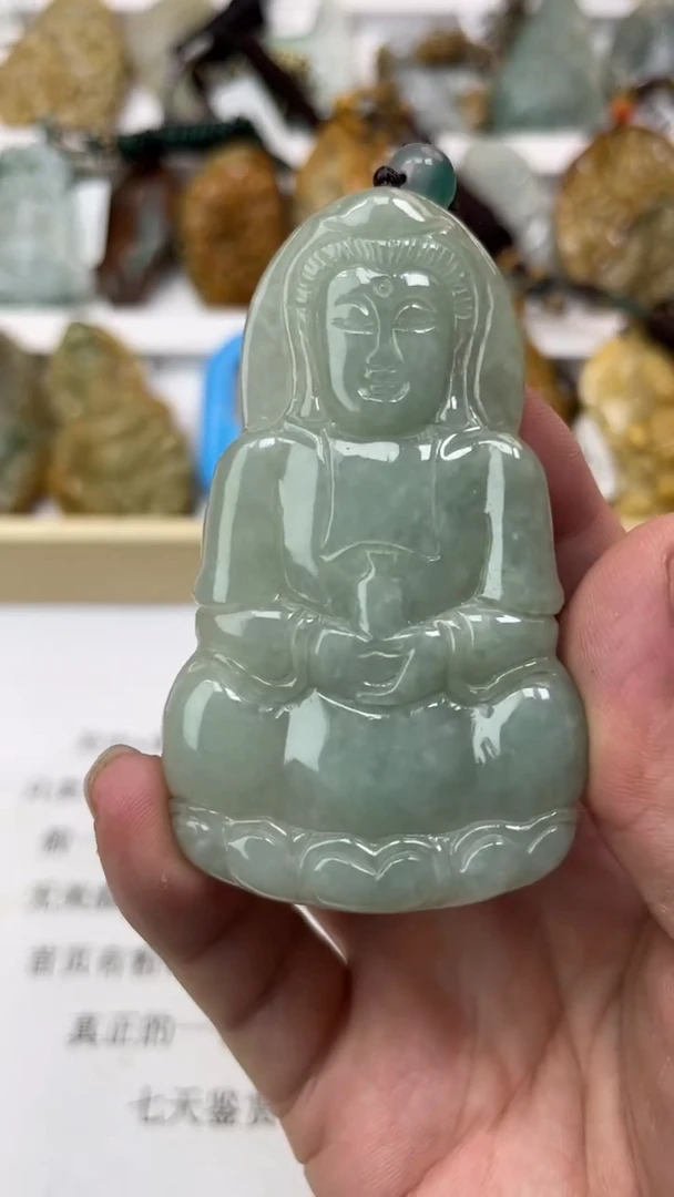 颈饰未镶嵌翡翠农***，天然翡翠