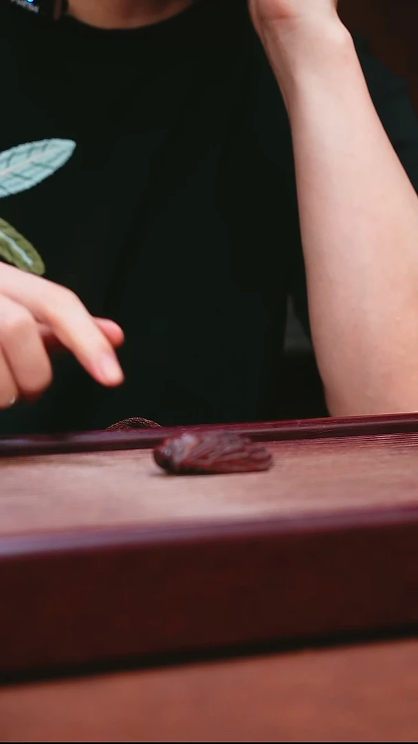 紫砂公道杯宜兴原矿紫砂    一鸣惊人