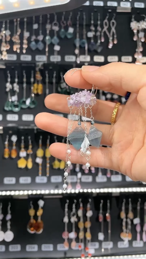 【闪购商品】紫晶耳饰银S925镶嵌白点