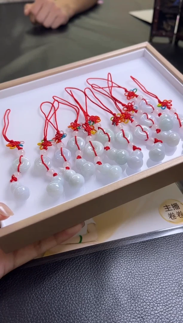 未镶嵌挂件翡翠K248多样性发一件/