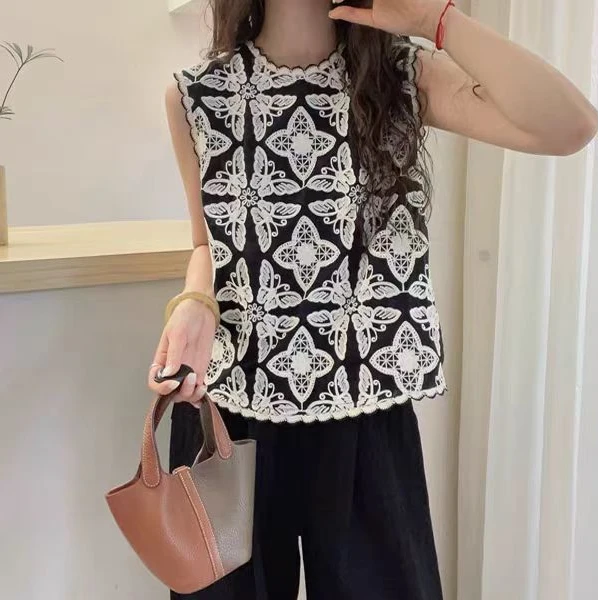 9569时尚新款小衫