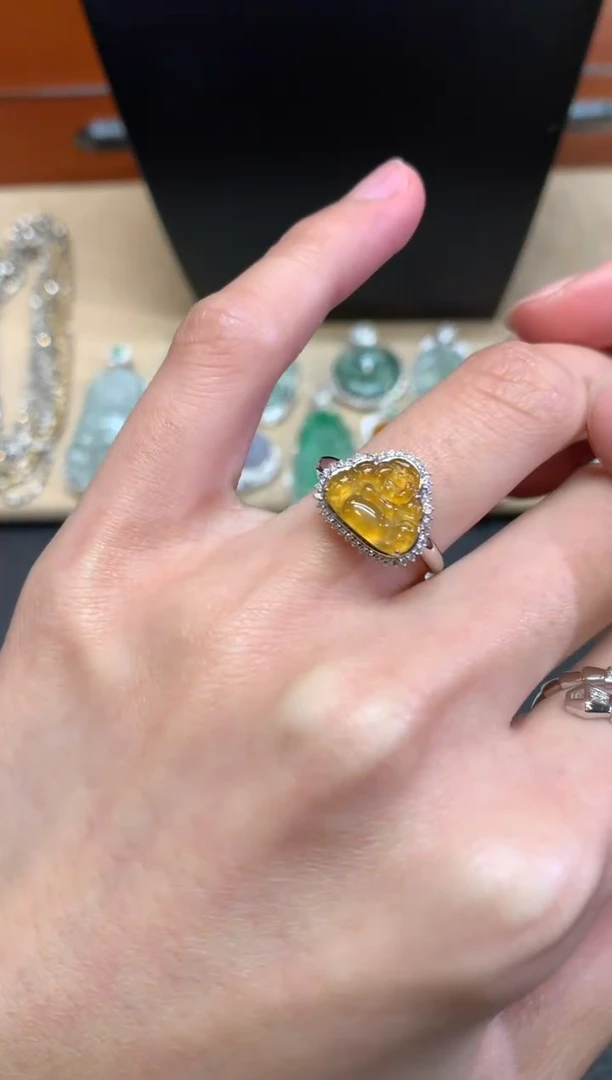 【闪购商品】翡翠戒指18K金镶嵌佛公【无服务费】