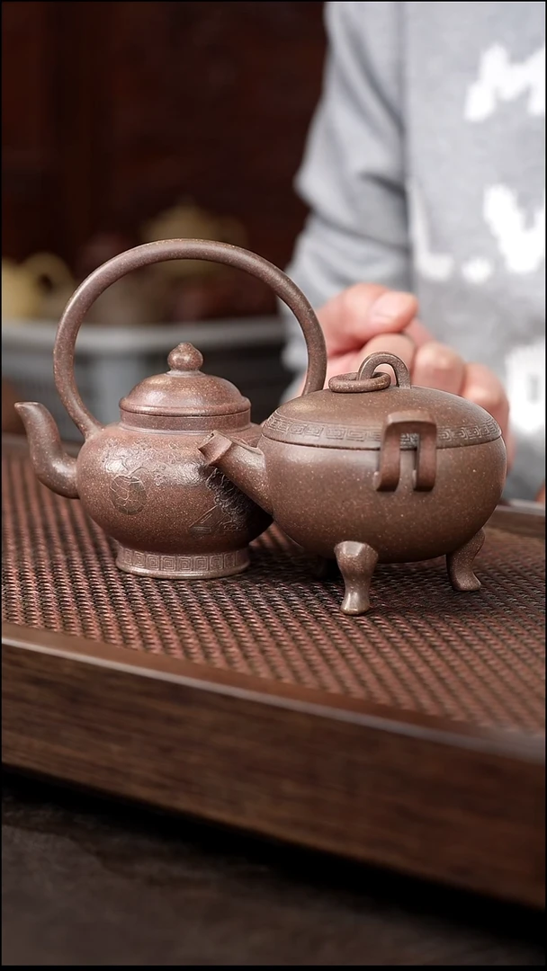 茶壶紫砂岩中泥提梁+龙归宝瓶