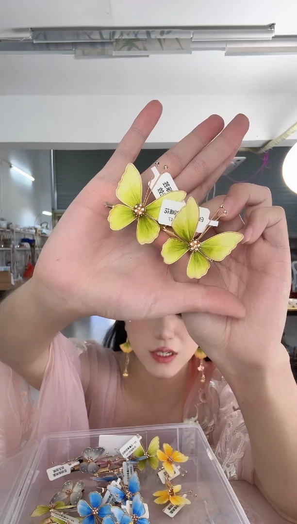 合金无001 非遗绒花 蝴蝶夹子