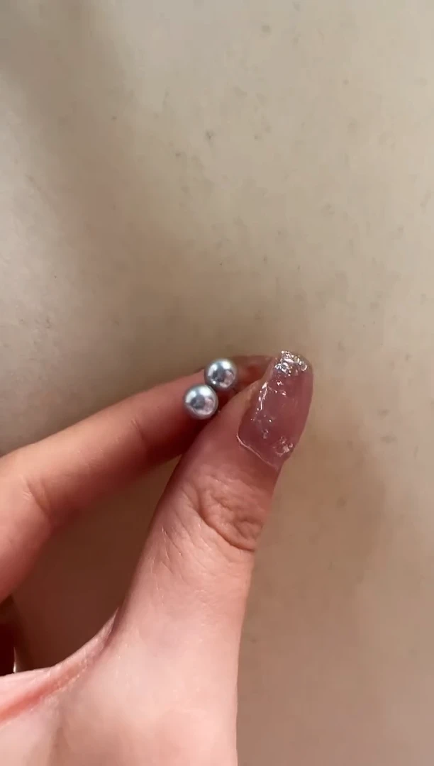 铂Pt900镶嵌海水珍珠DA 灰珠耳钉 xc105 6-7