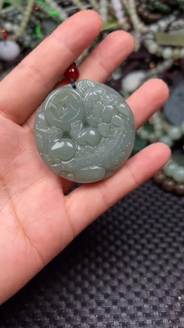 和田玉未镶嵌颈饰1