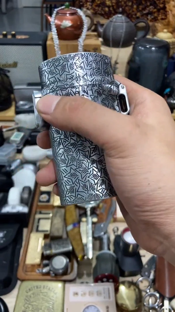 瓷片闪购商品   如图所示