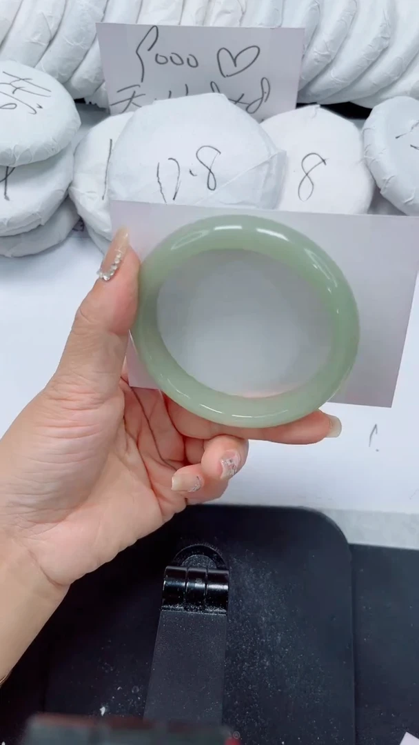 未镶嵌手镯石英质玉167-58