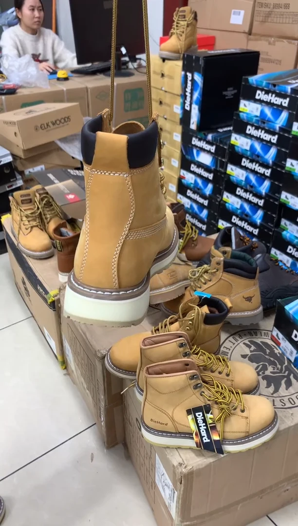 织物43码，84101，运动鞋码，牛皮工装靴，默认微瑕