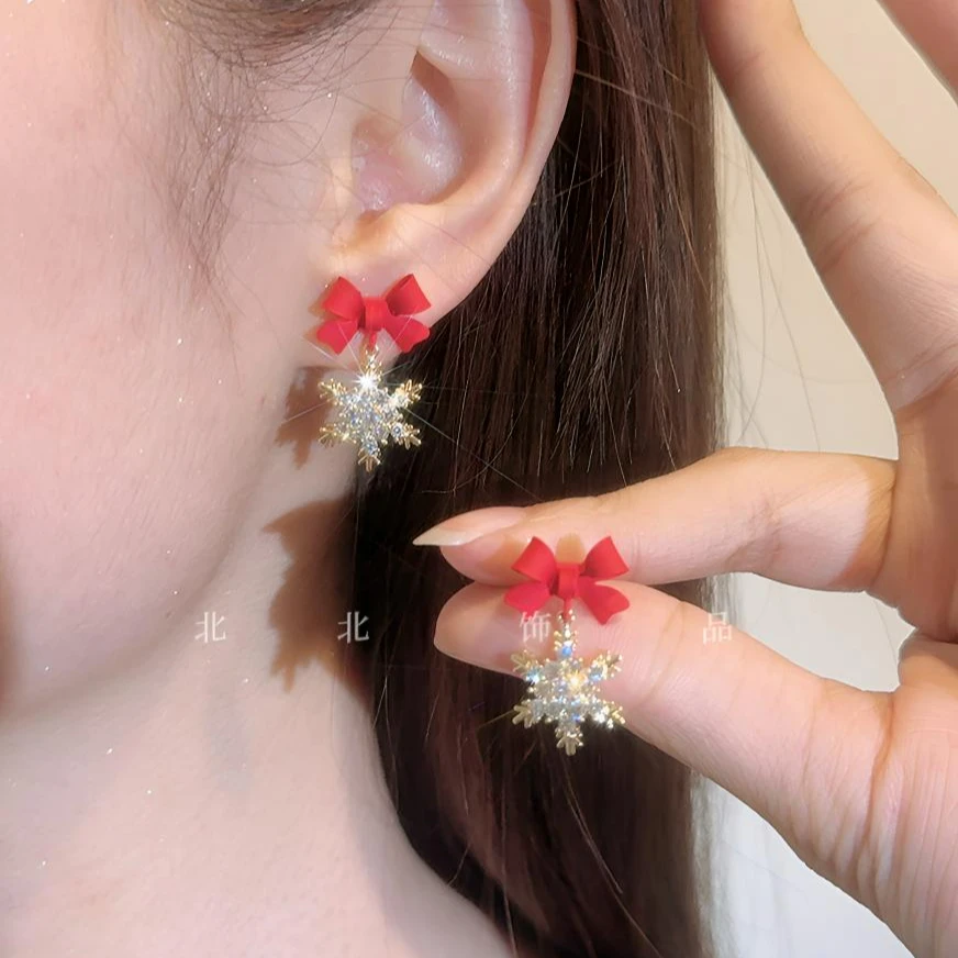 铜合金合成锆石耳饰 小众设计感高级蝴蝶结雪花耳环秋冬气质耳饰