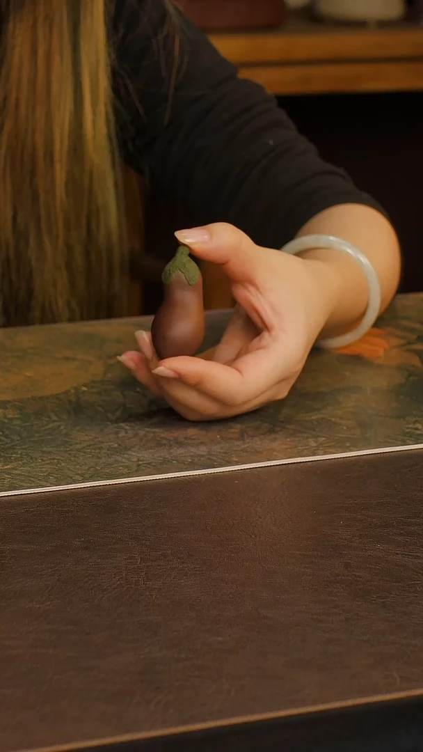 紫砂茶宠仿生茄子