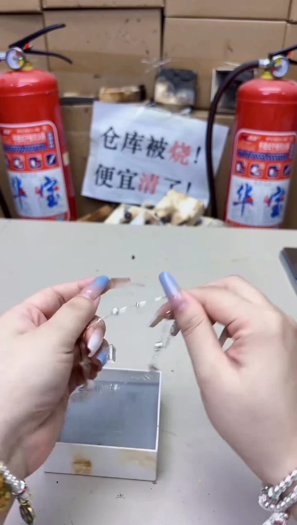 金属银色饰品YS11111111110201