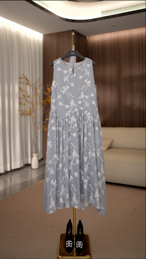 GG度假风夏季新款无袖显瘦国风系减龄连衣裙气质宽松L-A1871