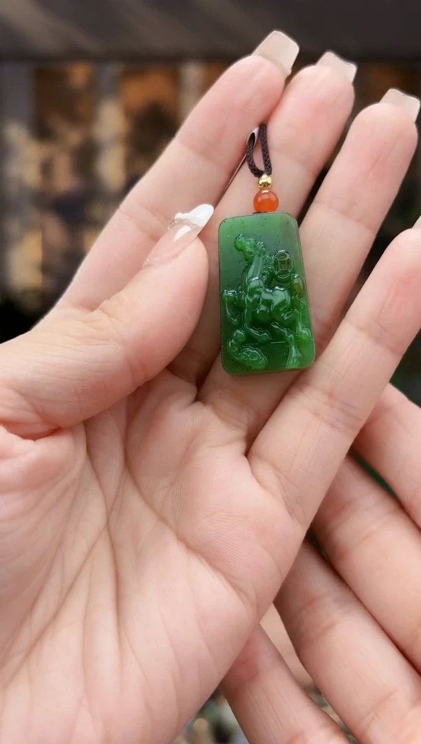 和田玉未镶嵌挂件拍一发一