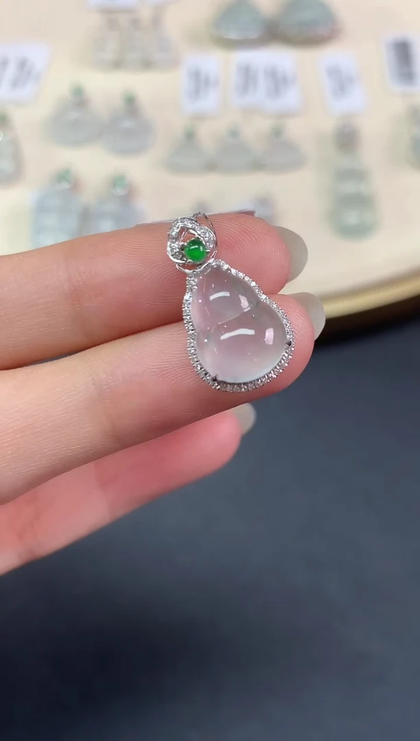 吊坠(不含链)18K金镶嵌翡翠吊坠(不含链)|3980多样性发其一