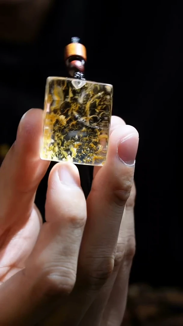 吊坠(赠链)未镶嵌水晶水晶