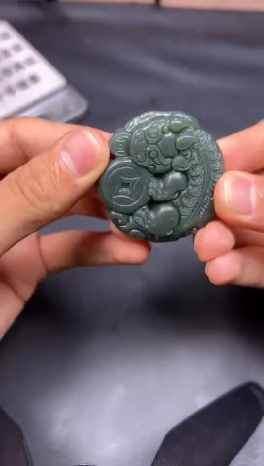 和田玉未镶嵌吊坠(不含链)和田玉2