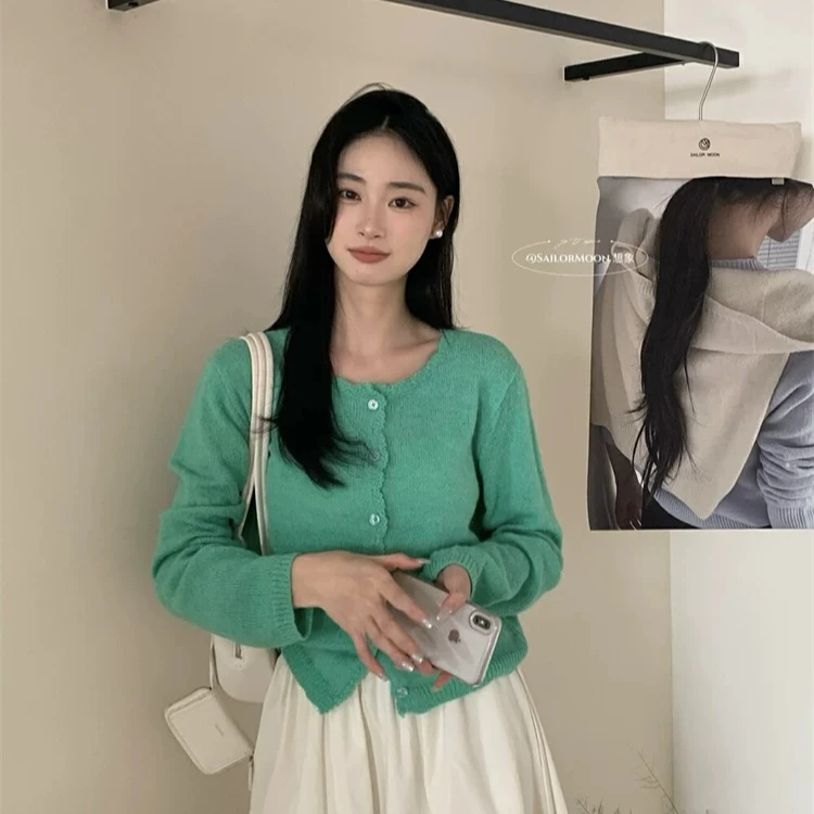 2025春秋新款简约百搭圆领单排扣针织衫女小个子显瘦开衫毛衣外套