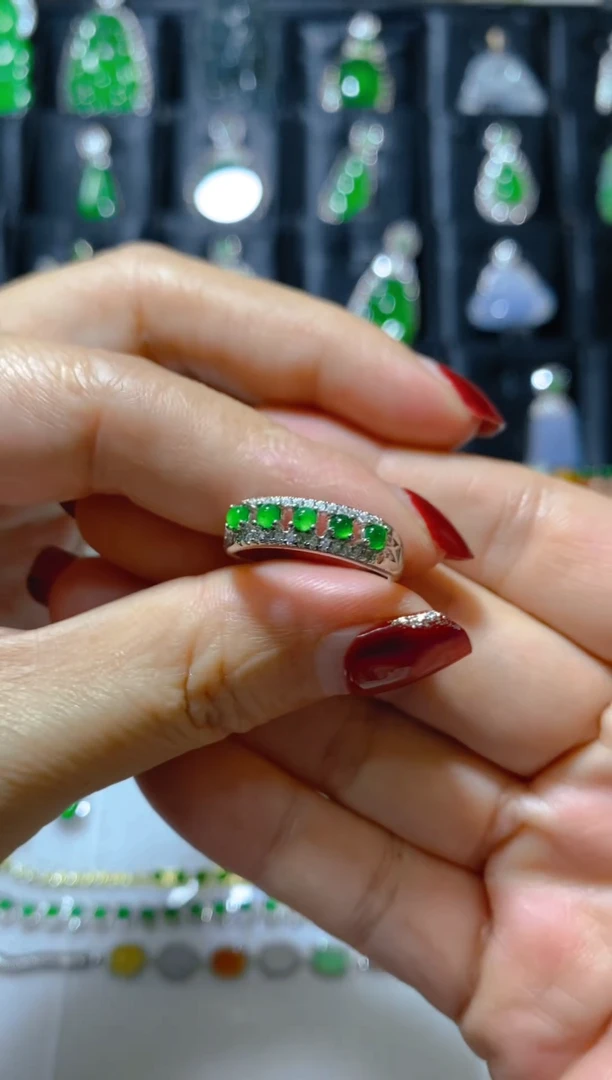 未镶嵌戒指翡翠天然翡翠多样性发货