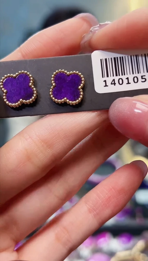 【闪购商品】苏纪石（舒俱来）耳钉18K金镶嵌1