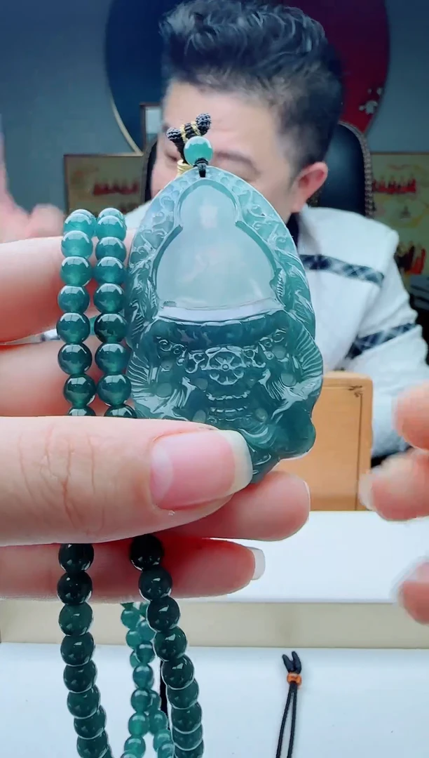 颈饰未镶嵌翡翠多样性发其一