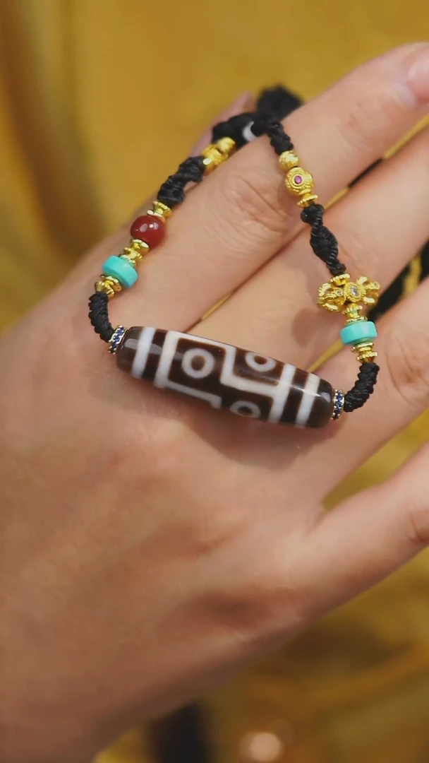 未镶嵌套链玛瑙/玉髓（覆膜）多样性发其一