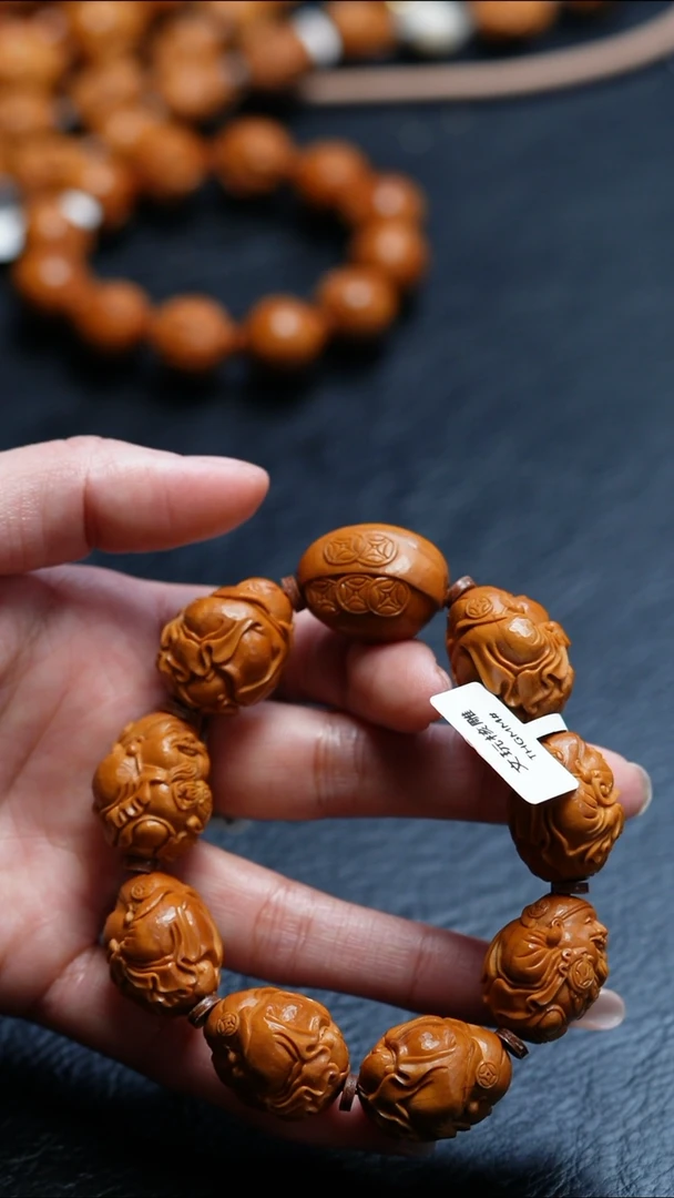 【闪购商品】橄榄核吊坠苏工橄榄核