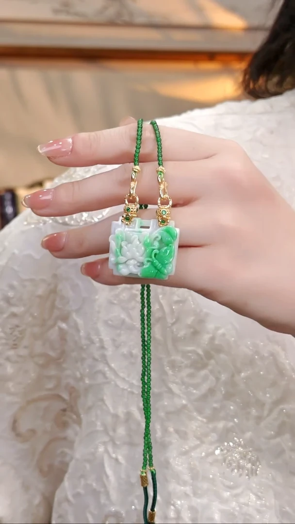 颈饰未镶嵌翡翠国风