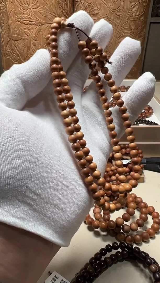 【闪购商品】檀香木手串/手链0.6*108横纹