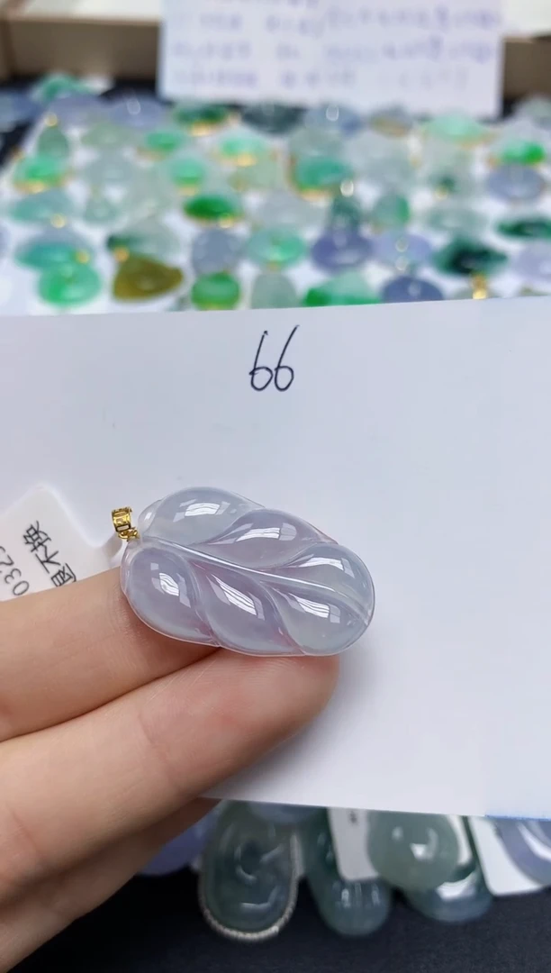 翡翠18K金镶嵌颈饰天然缅甸翡翠A货