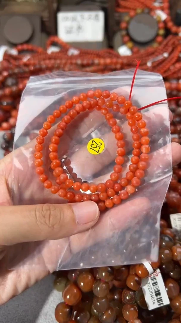 南红玛瑙手串未镶嵌4+