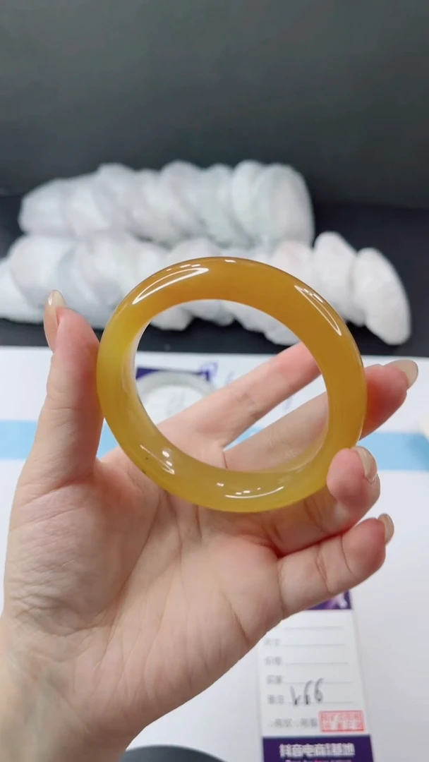 未镶嵌手镯石英质玉多样性发货V66