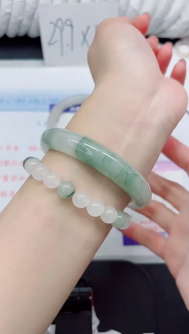 【闪购商品】石英质玉手镯未镶嵌230#55.7
