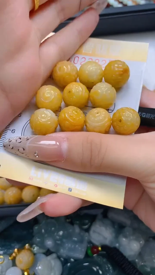 颈饰未镶嵌翡翠用****3闪购0238253多样性发其一