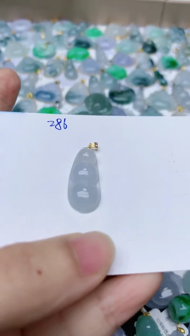 【闪购商品】翡翠颈饰18K金镶嵌天然翡翠A货    286