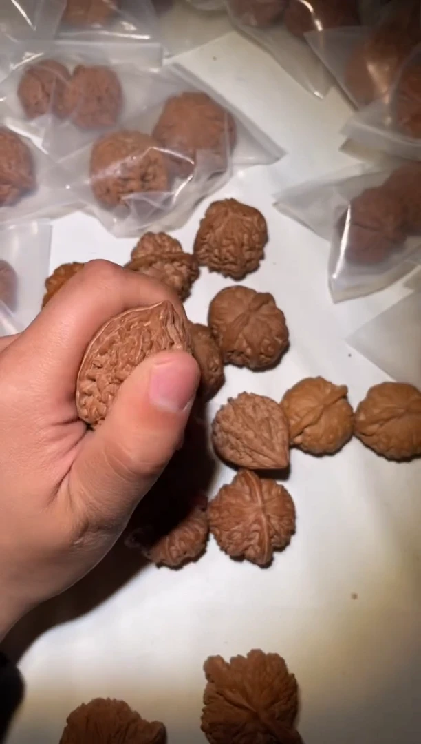 把件文玩核桃东**兀文玩核桃大蒜头