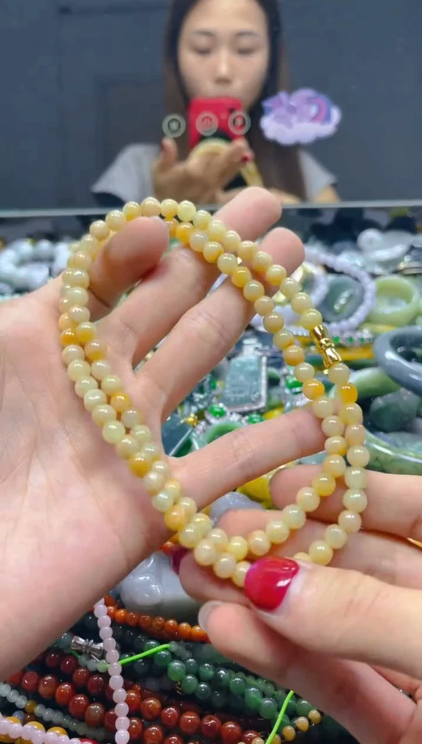 颈饰未镶嵌翡翠5MM/E/翡翠A货，一件也是批发价