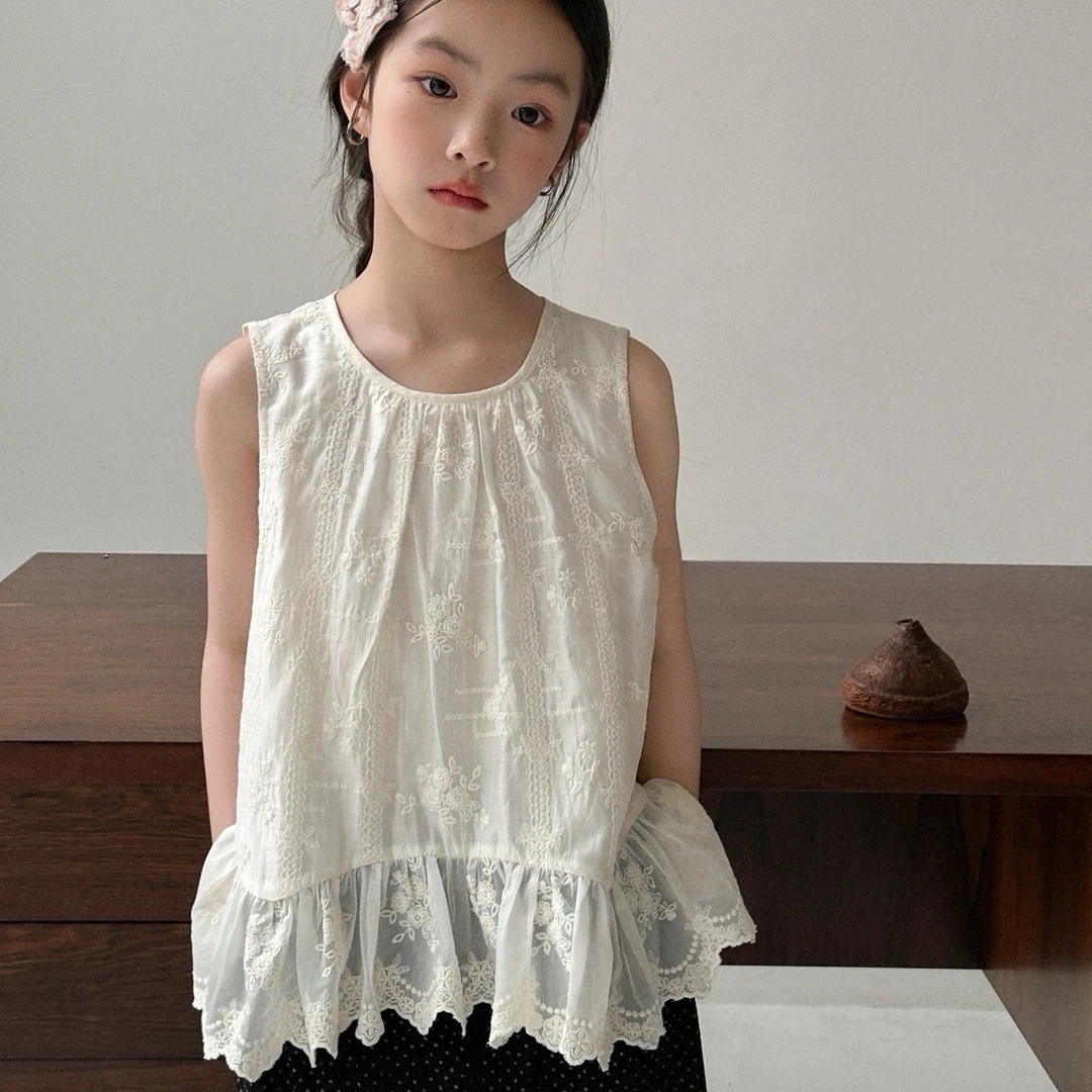 熙爱2025女童法式田园风舒适蕾丝荷叶边无袖背心小衫上衣25701