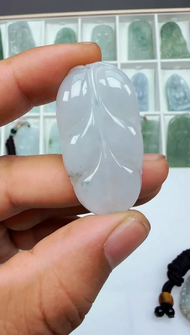 【闪购商品】翡翠颈饰未镶嵌天然A货翡翠