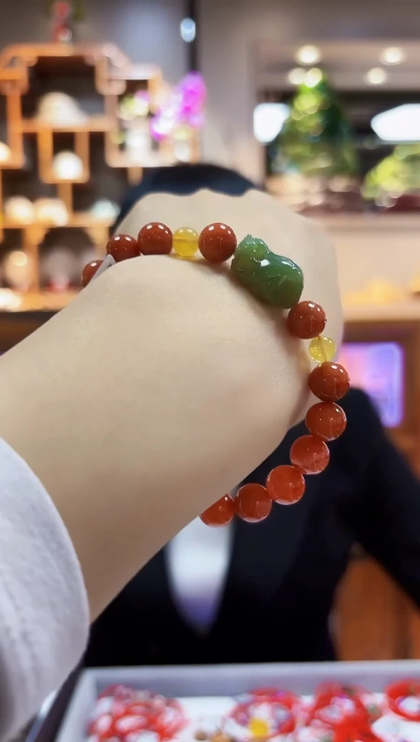 【闪购商品】南红玛瑙手链未镶嵌9+手链
