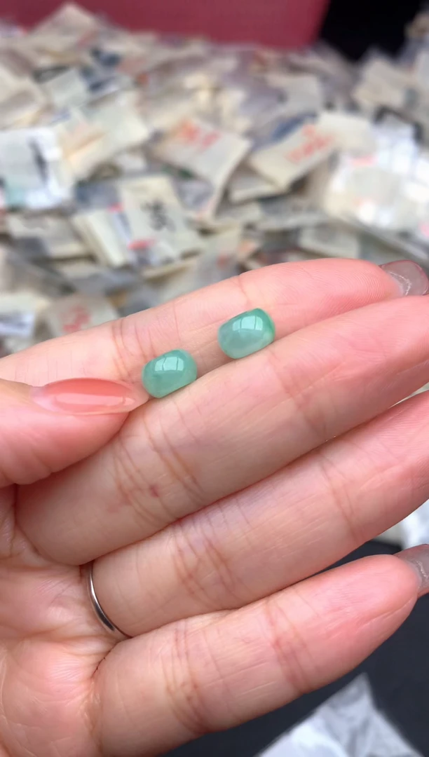 翡翠挂件未镶嵌一