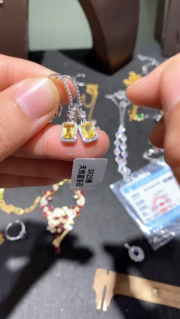 耳饰蓝宝石银S925镶嵌耳饰