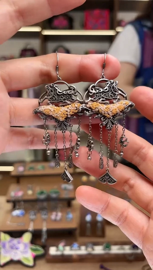 织绣1917黔东南苗族刺绣