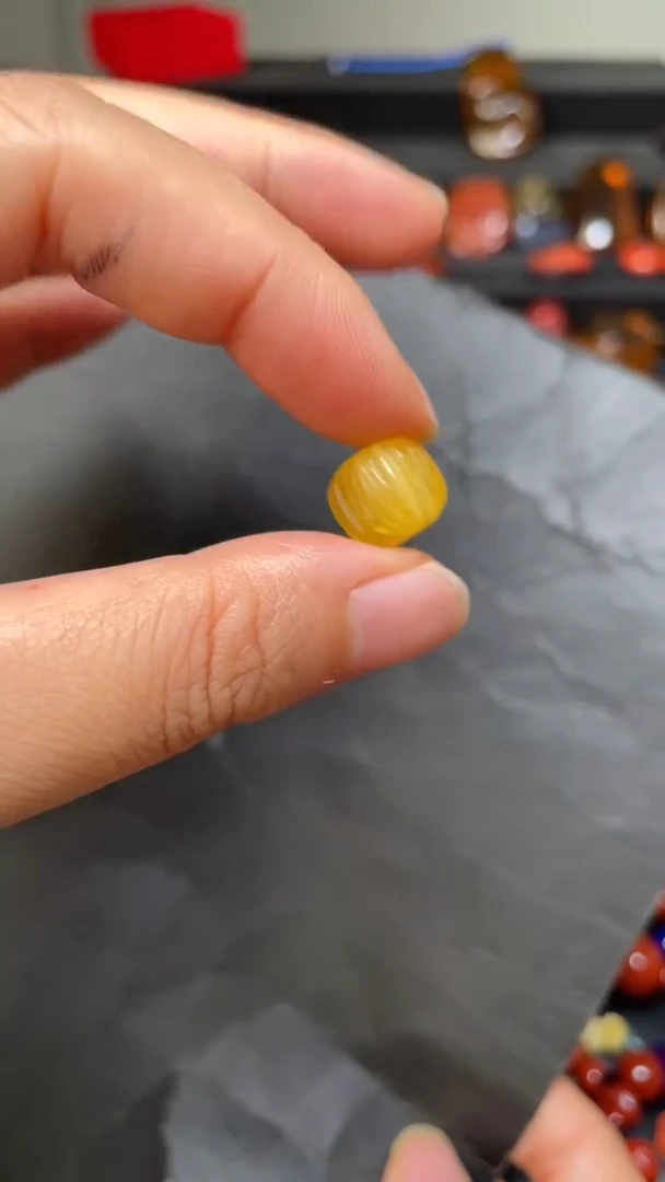 裸石蜜蜡未镶嵌人**年46