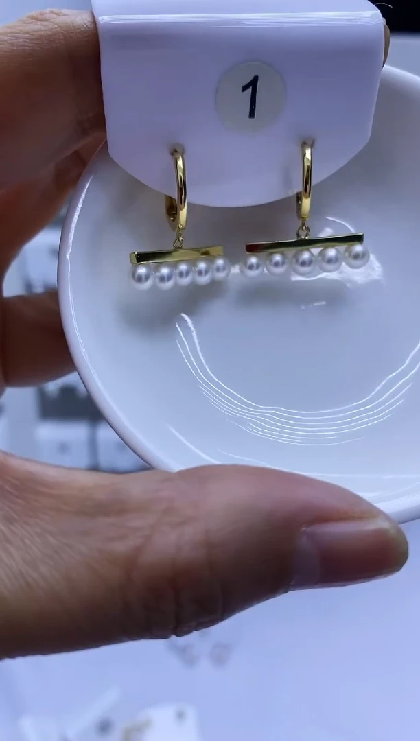 银S925镶嵌耳饰淡水珍珠1