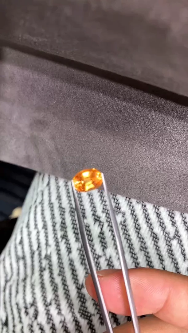 未镶嵌裸石石榴石lh-3 2.7ct