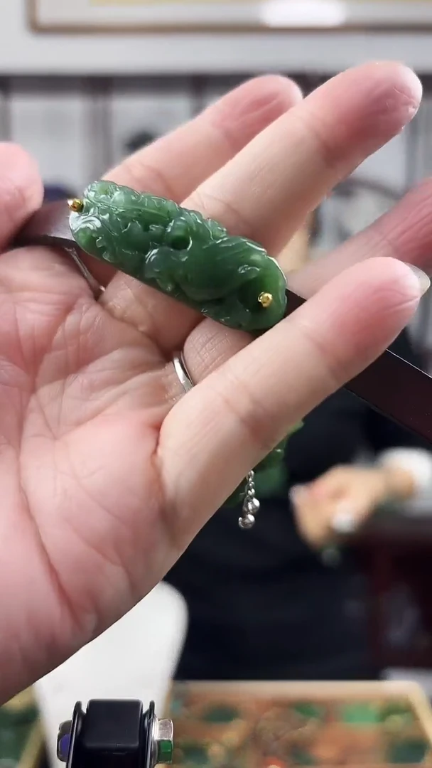 颈饰未镶嵌和田玉手牌