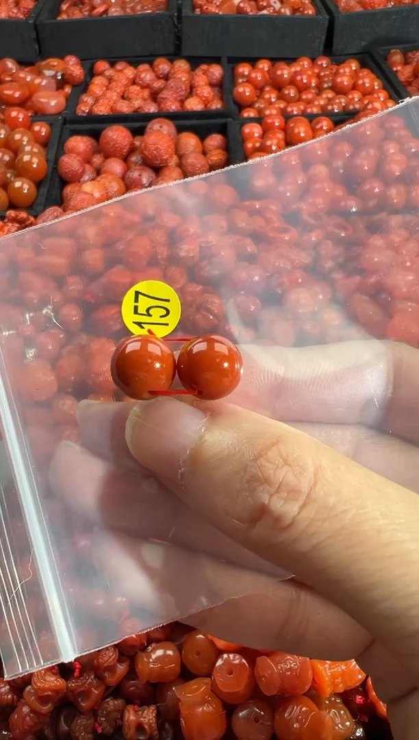 颈饰未镶嵌南红玛瑙1