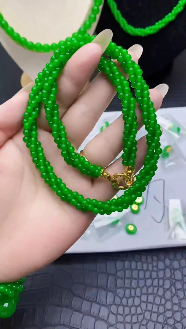 项链未镶嵌翡翠..